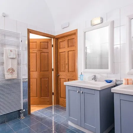 Hotel Zeus Akrotiri (Santorini)
