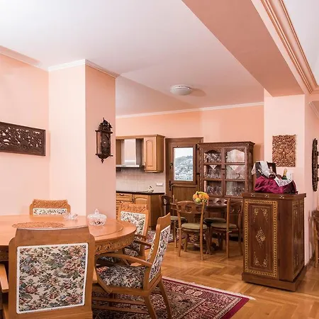 Hotel Zeus