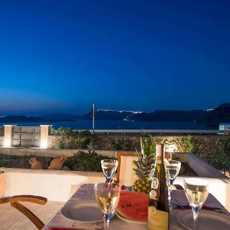 Zeus 4* Akrotiri (Santorini)
